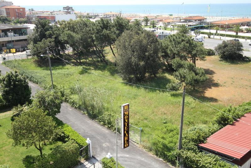 Hotel Montecarlo Lido di Camaiore Kültér fotó
