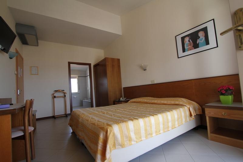 Hotel Montecarlo Lido di Camaiore Kültér fotó