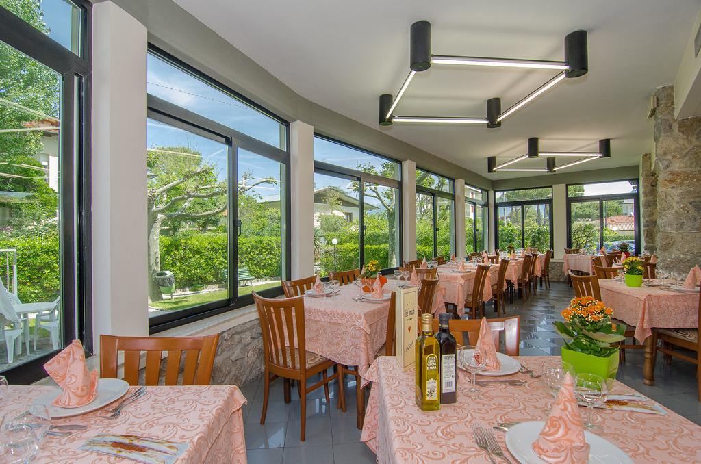 Hotel Montecarlo Lido di Camaiore Kültér fotó